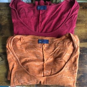 Gap Long Sleeve Scoop Neck Tees Bundle of 2 Sz M